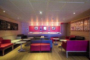 Lobby - Ski-in/ski-out & foot of the slopes, view mountain, tv, ski locker, 25-30m², Orcières Merlette 1850 (Orcières)