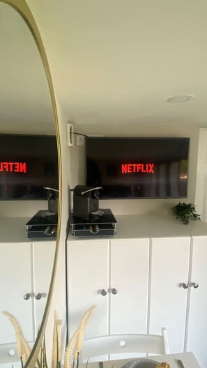 Interior - Cosy 1 Bed Garden Lodge Near City Centre - Free Parking - Free WiFi (Nottingham)