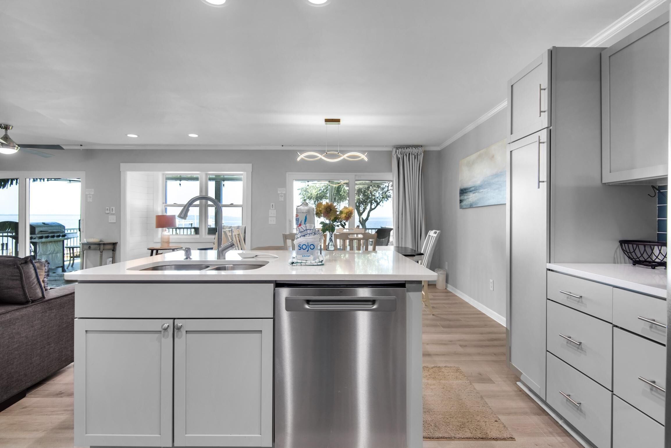 House, Multiple Beds (Breezy on the Bay) | Private kitchen | Oven, toaster, paper towels