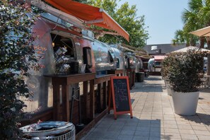 Casa, várias camas (Breezy on the Bay)