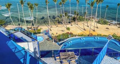 Nuevo hotel-villa frente mar 8