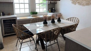 Dining - 4-bedroom Beachfront Condo in Rincón w/ most Spectacular Sunsets in Puerto Rico (Rincón)