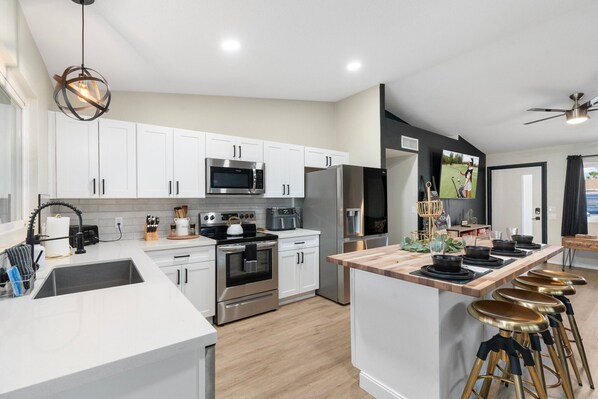 Microwave, oven, stovetop, dishwasher