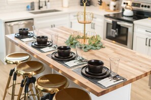 Microwave, oven, stovetop, dishwasher