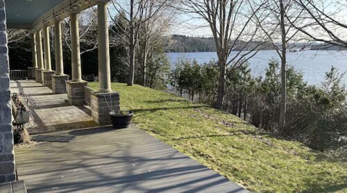 Grand, peaceful 4bed Home on the Bay of Fundy with magical views every evening. 