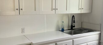 2Bed 1Bath 1930s KC Home off I-35 ~ Walking Distance to Coffee & Breakfast