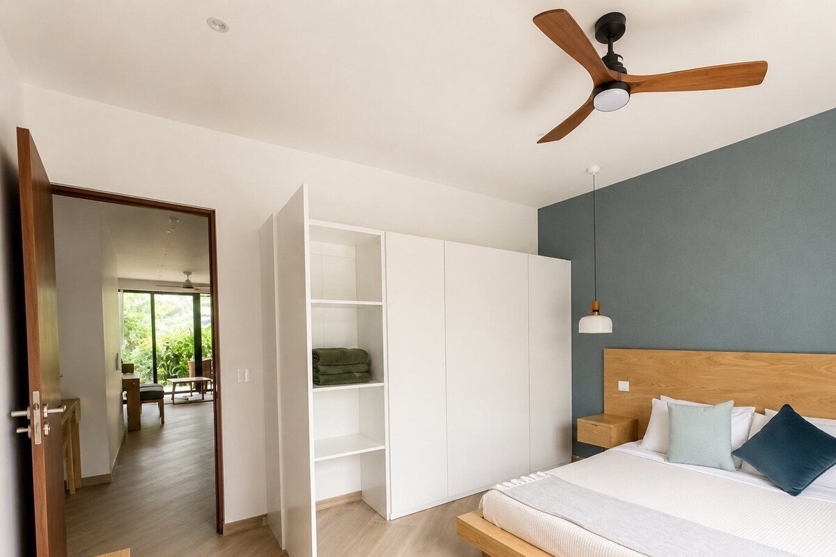 Apartment | 1 bedroom, premium bedding, down duvets, Select Comfort beds