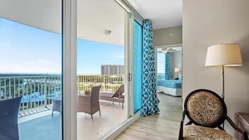 Apartment, Mehrere Betten (Palms Resort #2715 Full 2 Bedroom) | Balkon