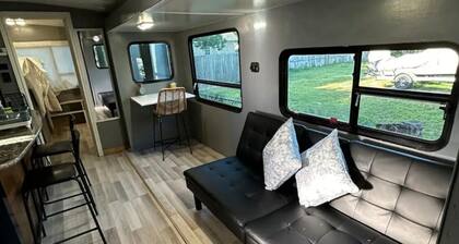 Cozy 2-bedroom mobile home in lovely Baytown with AC