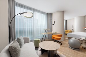 Premium Room, 1 King Bed | Down duvets, in-room safe, blackout curtains, soundproofing - EVEN Hotel Shanghai Hongqiao CBD by IHG (Shanghai)