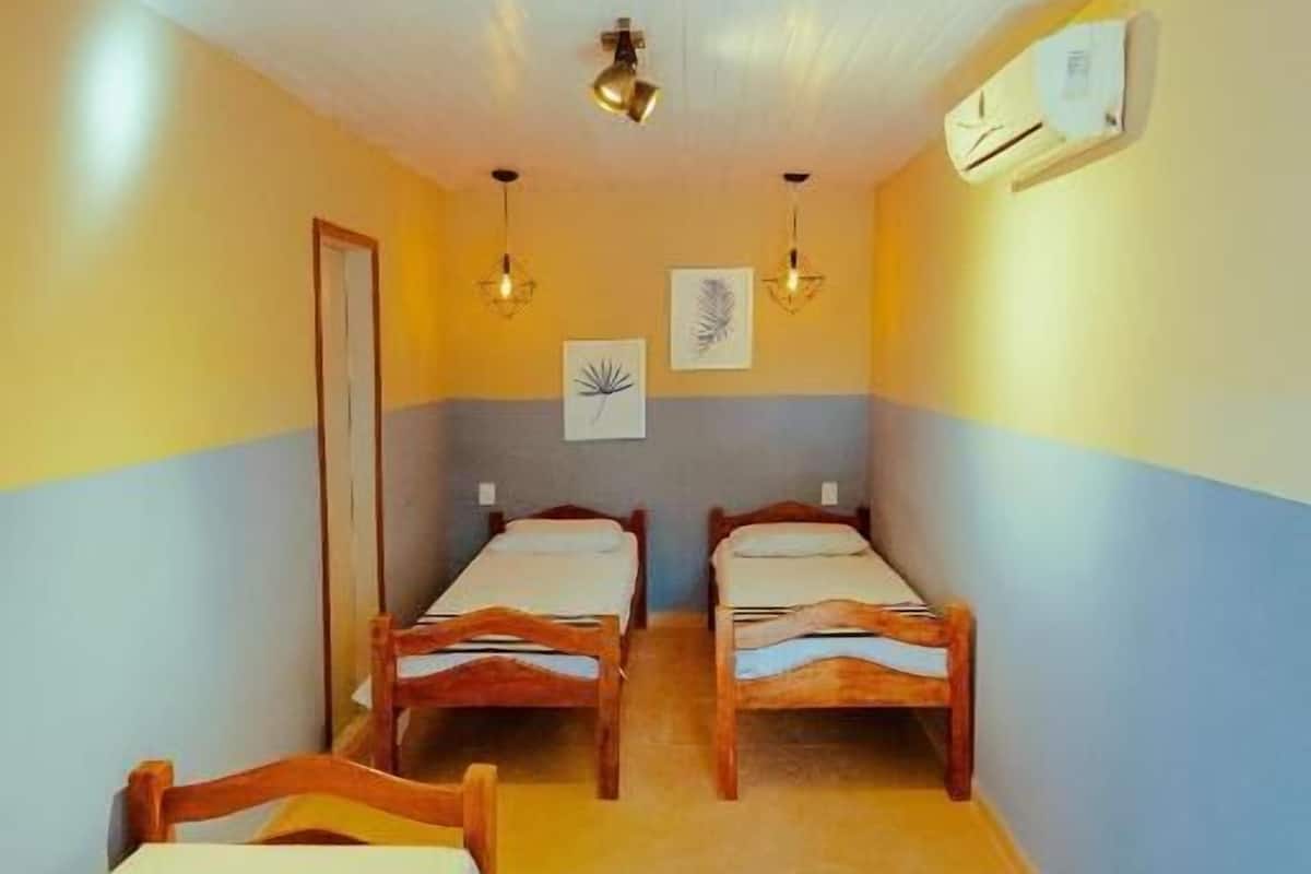 Twin Room | Free WiFi