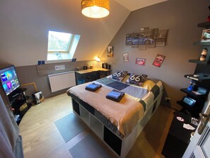 4 chambres, Wi-Fi gratuit, draps fournis