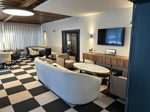 55-inch LCD TV with satellite channels - Awen Hotel Vechta (Vechta)