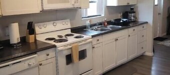 Pet Friendly 3 Bed 2 bath Family Home on the Water

