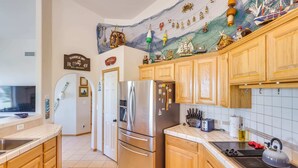 Microwave, oven, stovetop, dishwasher - Casa Vista -- Home with a View (Bullhead City)