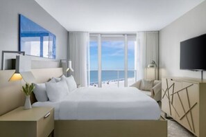 2 bedrooms, iron/ironing board, WiFi, bed sheets - Luxury 2-bedroom condo in fabulous Marco Island at Marriott Crystal Shores! (Marco Island)