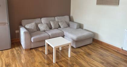 Cute Cottage Central Bathgate