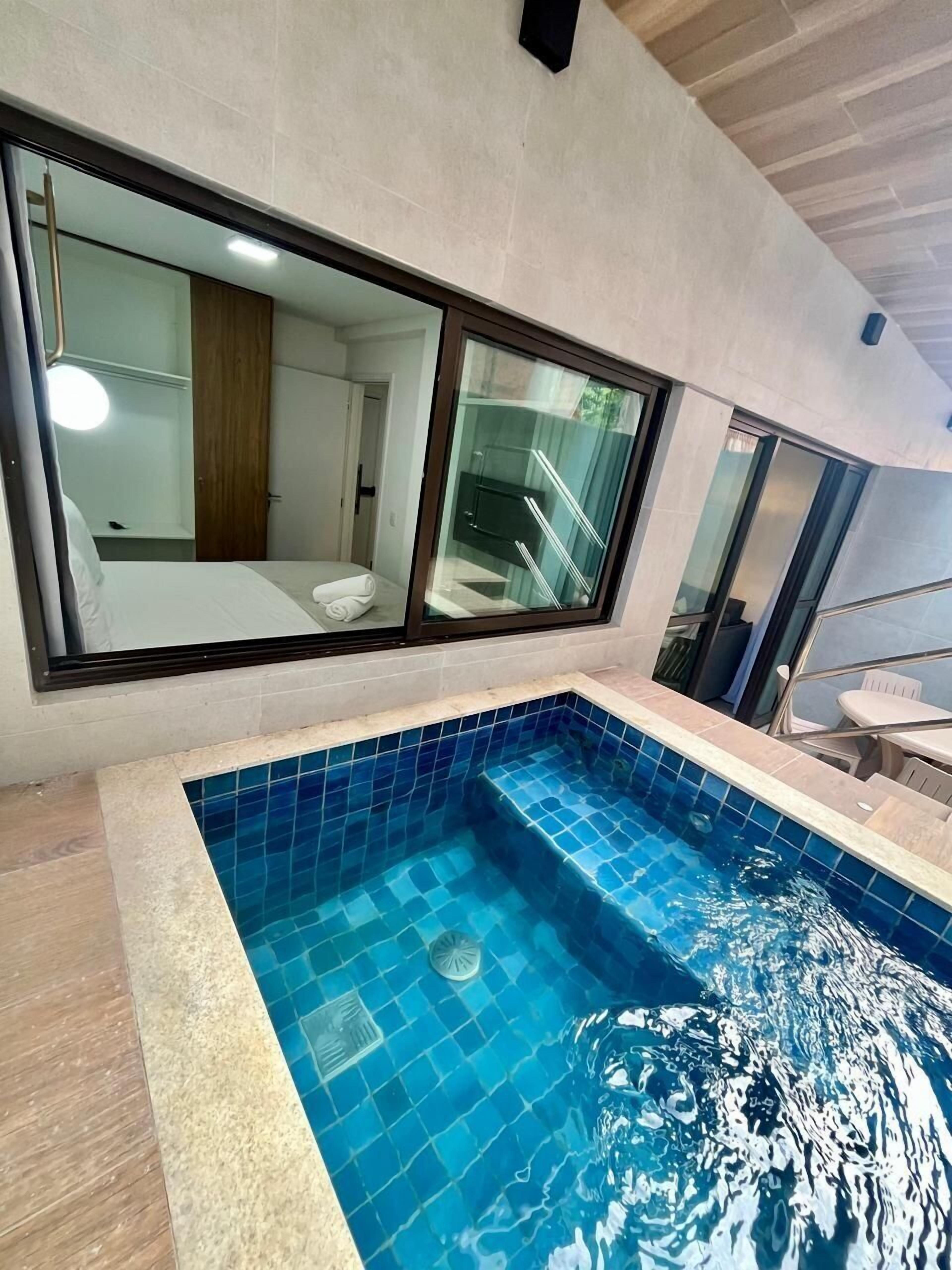 Apartment | Pool | Outdoor pool, sun loungers