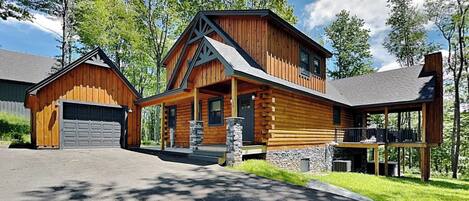 House (5 Bedrooms) | Front of property