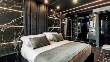 14 habitaciones y ropa de cama