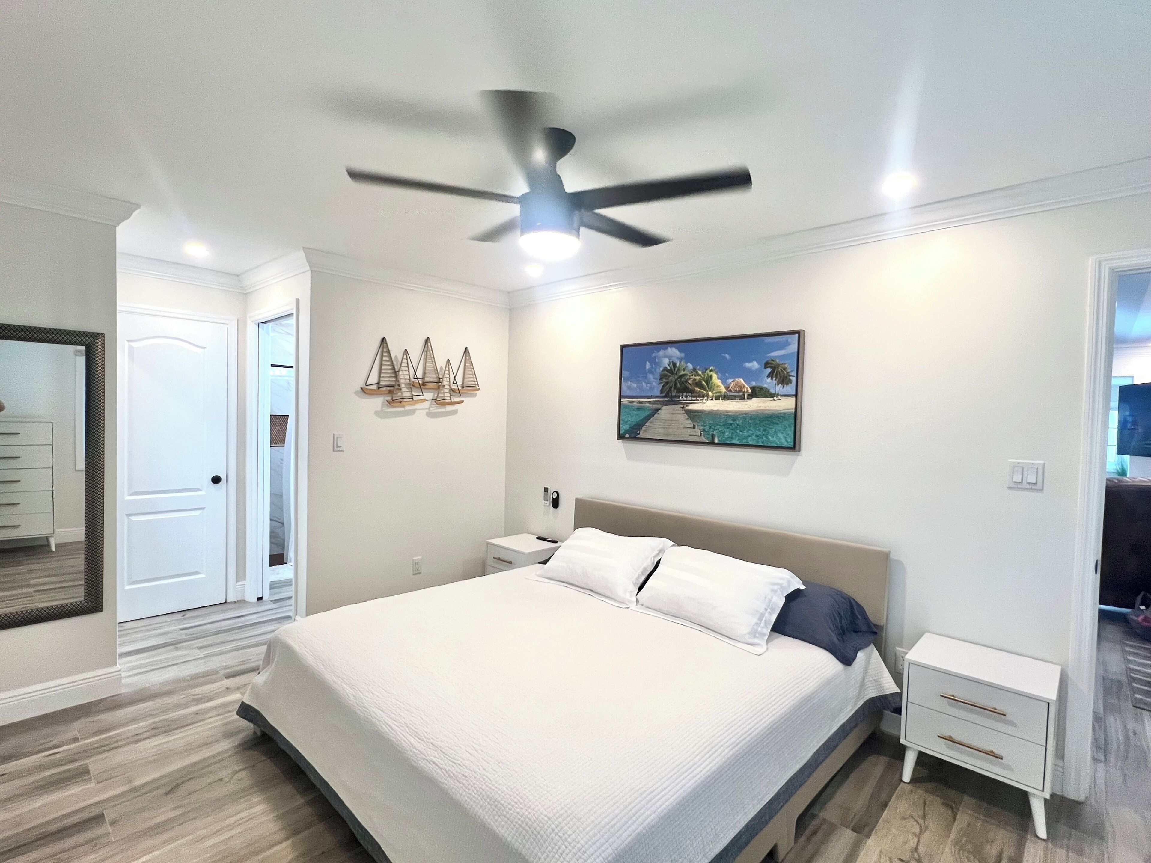 2 bedrooms, travel crib, free WiFi, bed sheets