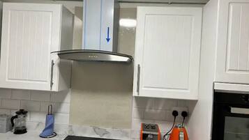 Apartment | Private kitchen | Fridge, microwave, oven, stovetop