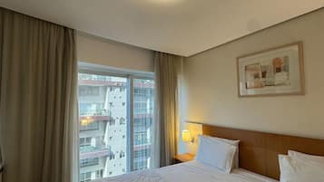 Apartment | 1 bedroom, in-room safe, iron/ironing board, WiFi (free)