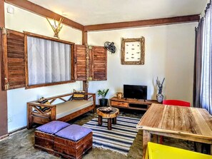 Comfort Apartment, Garden View | Living area