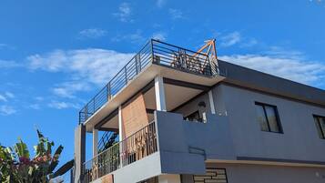 3 bedrooms, in-room safe, free WiFi