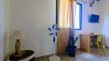 Apartamento conforto, 2 quartos, vista para o mar, no jardim | 3 quartos, cofres nos quartos, Wi-Fi de cortesia