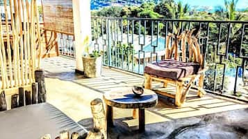 Comfort Apartment, 2 Bedrooms, Sea View, Garden Area | Terrace/patio