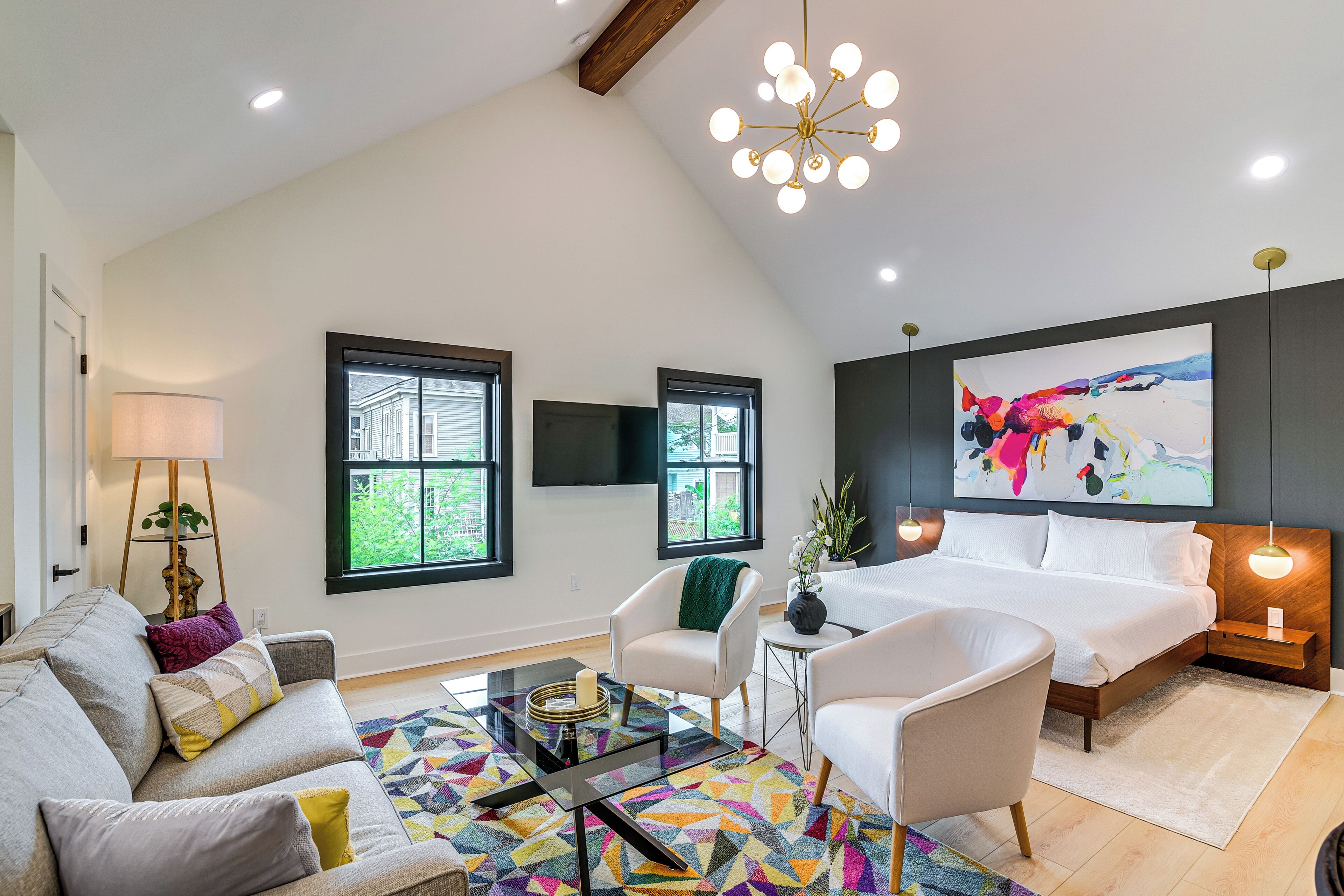 Chic Galveston Studio: Walk to Shops & Restaurants
