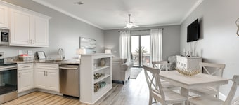 Downtown Bay St Louis Condo - Walk to Beach!