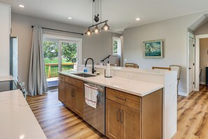 Interior - Rock Hall Retreat w/ Balcony Near Park & Marina! (Rock Hall)