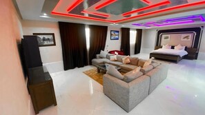 Coffres-forts dans les chambres, rideaux occultants, Wi-Fi gratuit