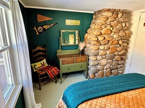 2 bedrooms, iron/ironing board, travel crib, free WiFi