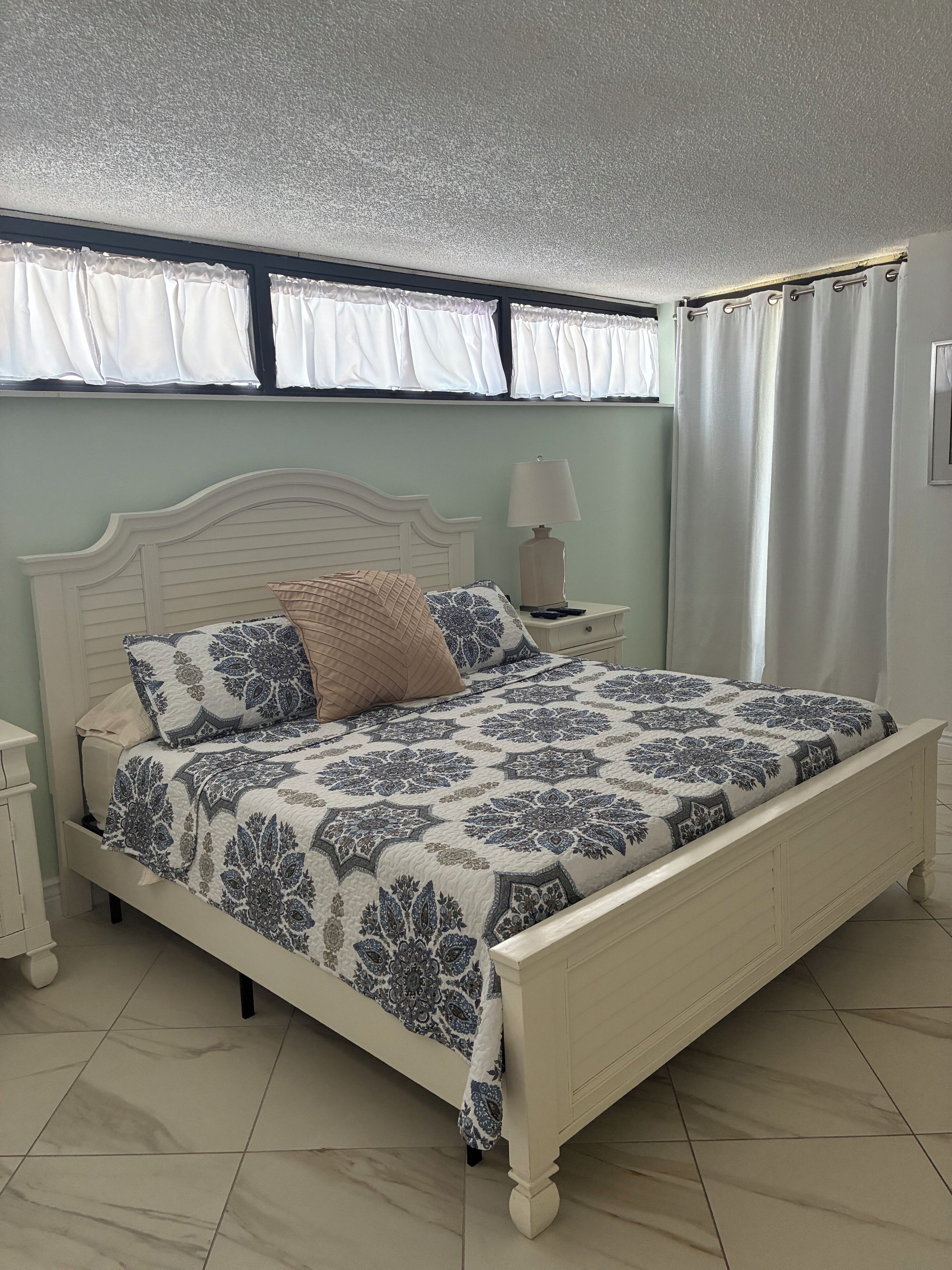 3 chambres, fer et planche à repasser, lit parapluie, Wi-Fi gratuit