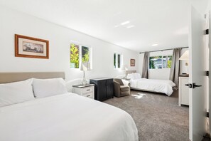 2 habitaciones, tabla de planchar con plancha, wifi y ropa de cama 