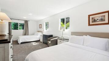 2 habitaciones, tabla de planchar con plancha, wifi y ropa de cama