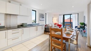 Unclassified image, 3 of 40, button - Bovet 3 Bedroom 1 Bathroom Apartment (London)