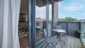 Unclassified image, 2 of 40, button - Bovet 3 Bedroom 1 Bathroom Apartment (London)
