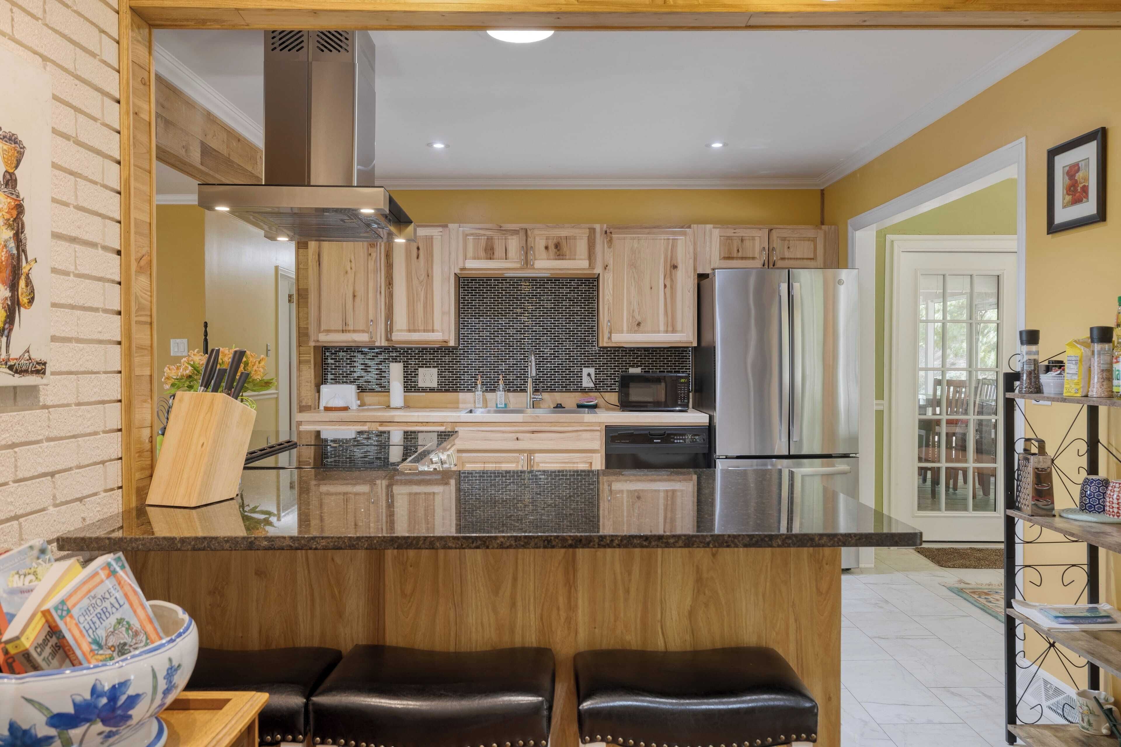 House (5 Bedrooms) | Interior