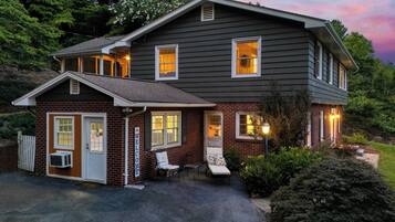 Rumah (5 Bedrooms) | Interior