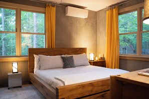 1 bedroom, desk, free WiFi, bed sheets