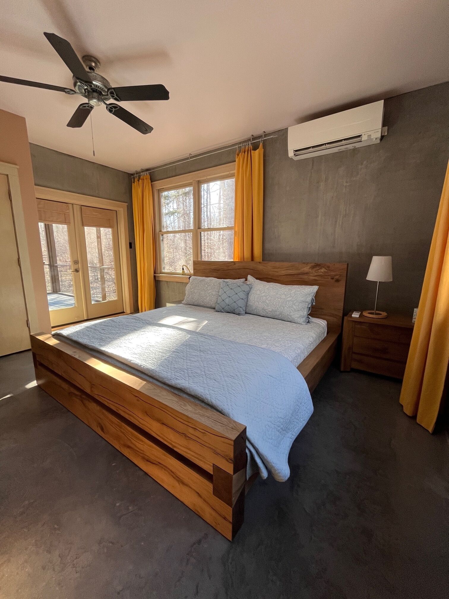 1 bedroom, desk, free WiFi, bed sheets