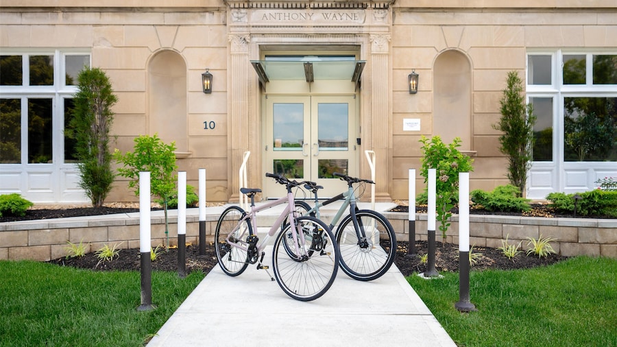 The Well House Hamilton, Tapestry Collection By Hilton