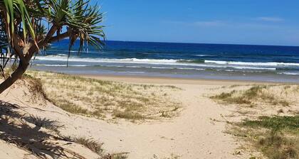 Seaside Home- Direct beach access & pet friendly