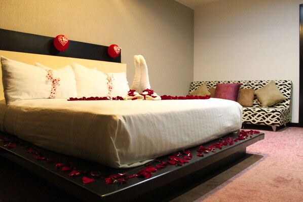 تجهيزات عازلة للصوت وواي فاي مجانًا