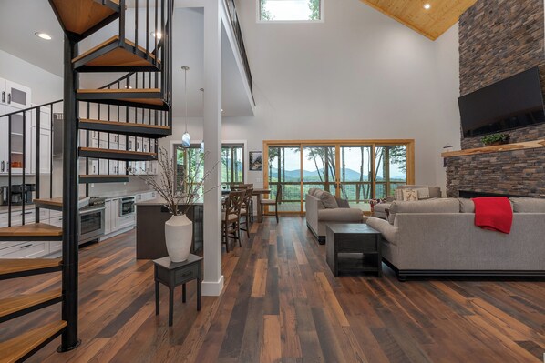 TV connectée, cheminée