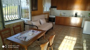 Interior - The Villa with the Aromatic Herbs.
Fragrances you will fall in love with (Thermaikos)